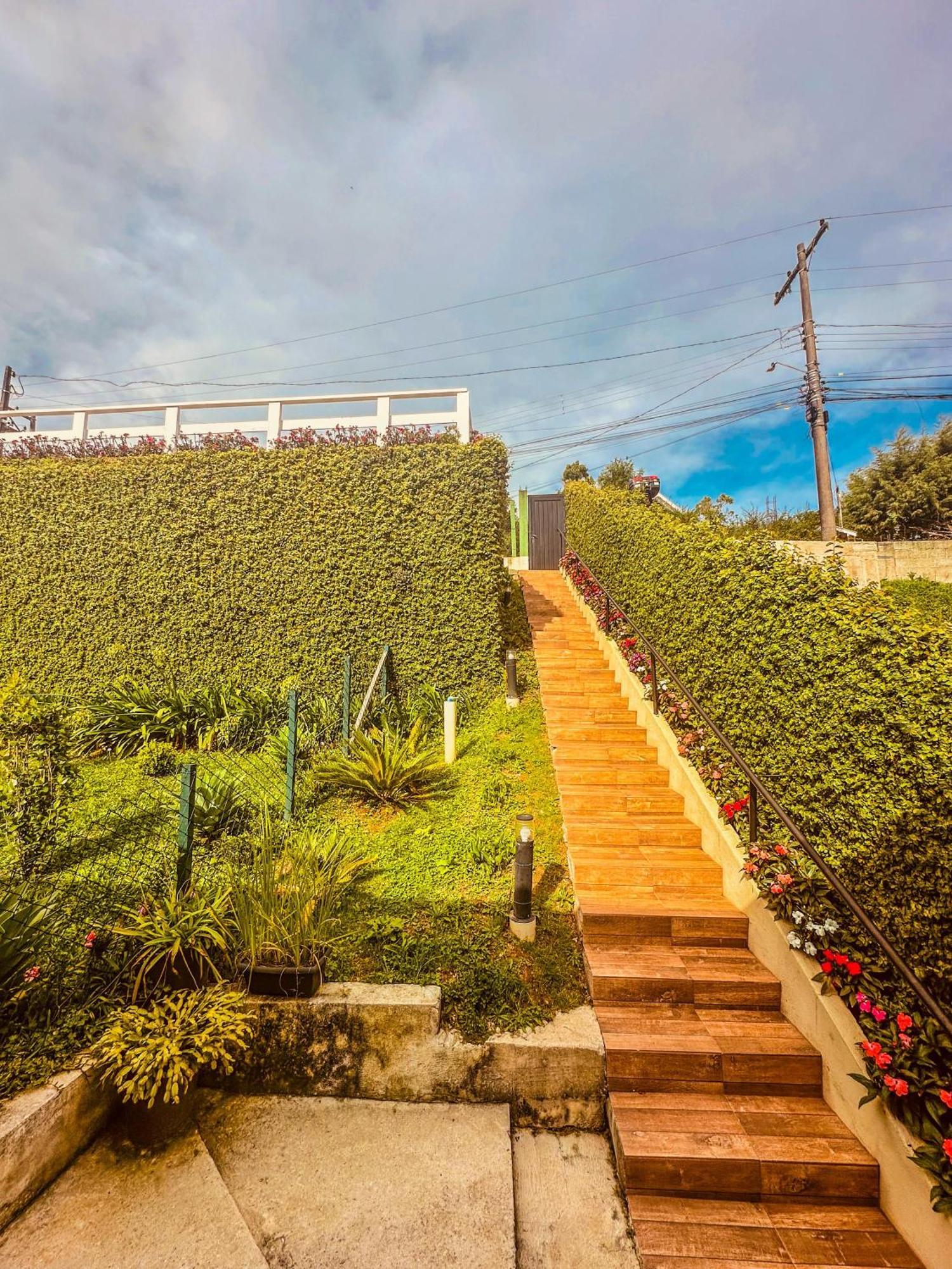 Lar Loudge Montanhes Casa de férias